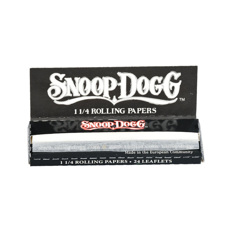 Snoop Dogg Rolling Papers | 1 1/4" | 72pc Display - Headshop.com